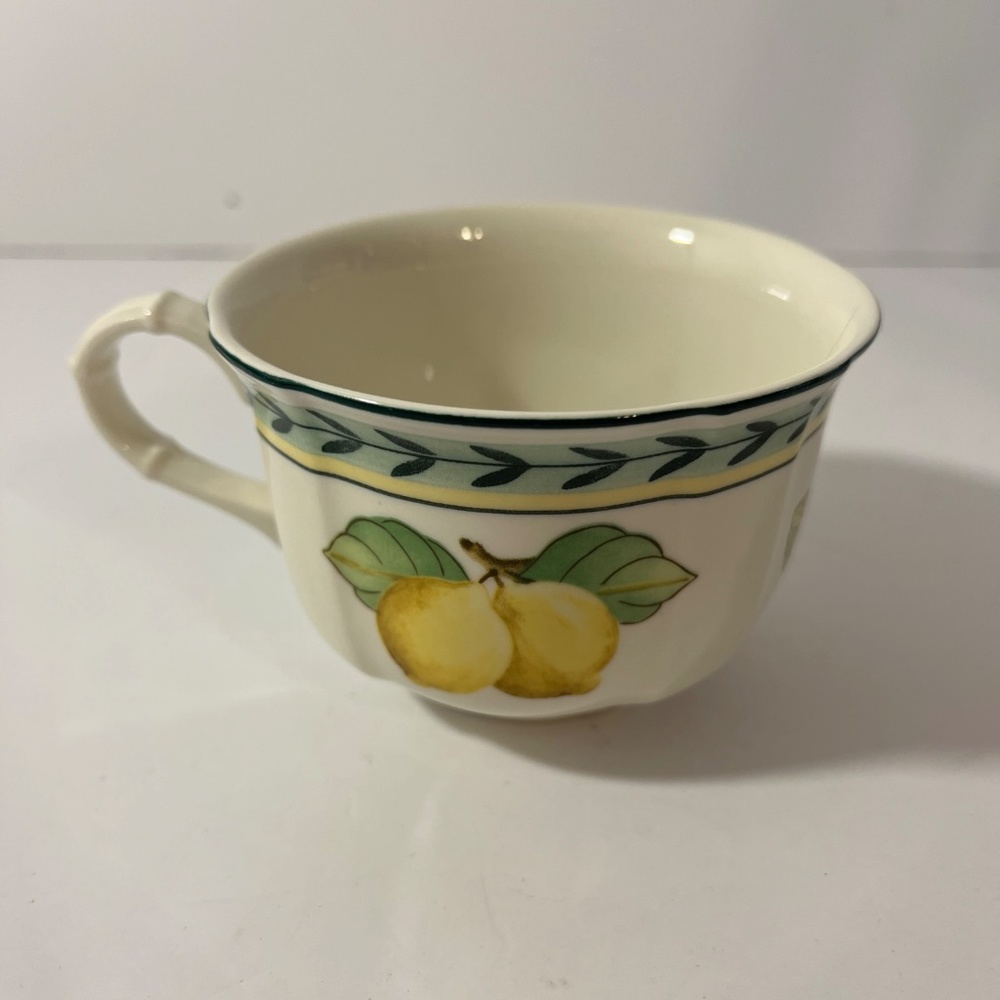 Villeroy & Boch French Garden Fleurence  Flat Cup Tea/Coffee Mug 2.5”